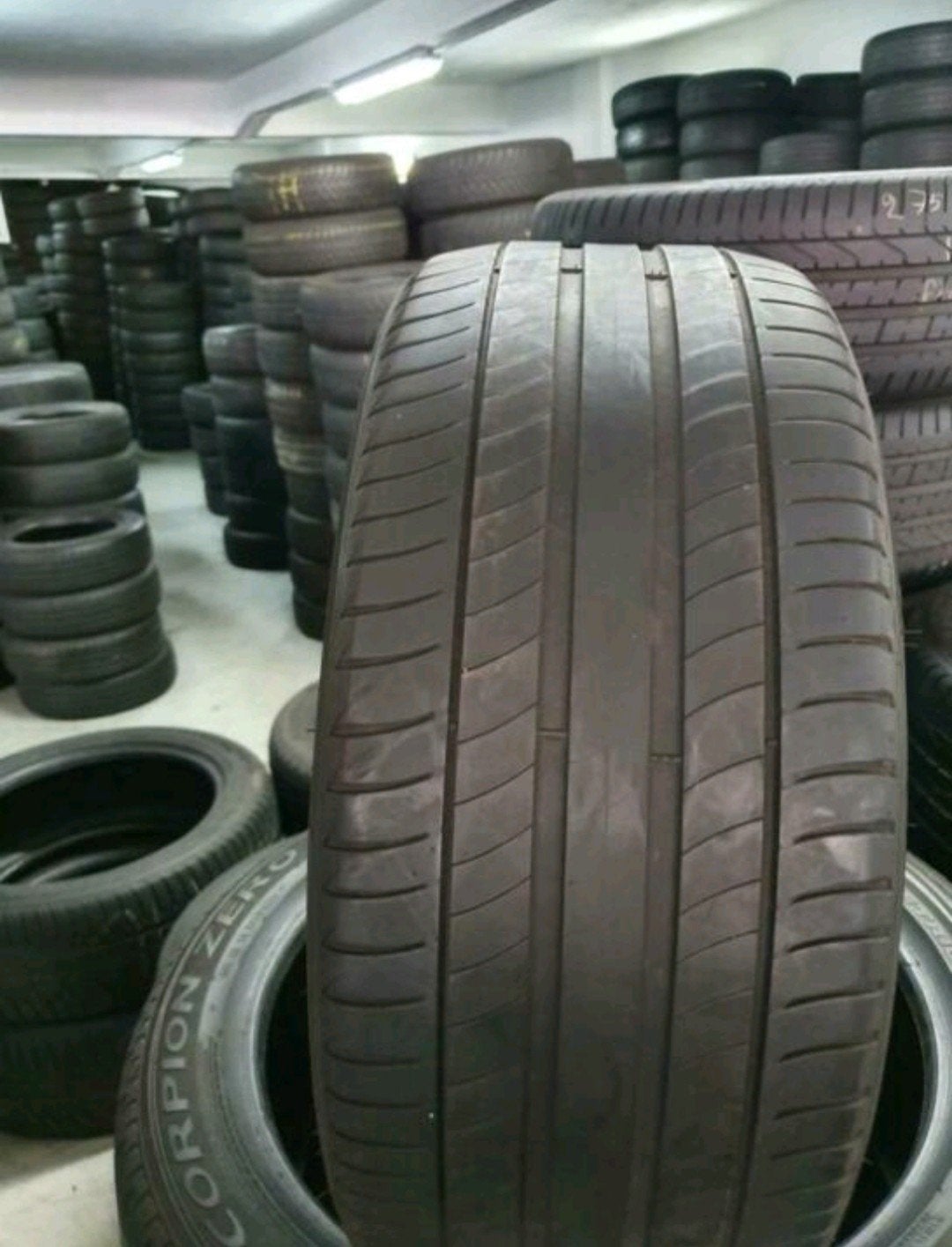 24540r19 245 40 r19 245/40/r19 Michelin avec montage, Ophalen of Verzenden