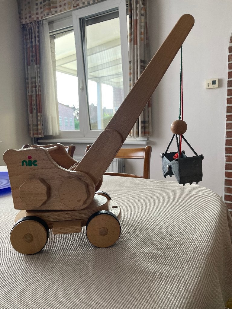 Houten speelgoed kraan merk Nic, Kinderen en Baby's, Speelgoed | Houten speelgoed, Ophalen, Zo goed als nieuw
