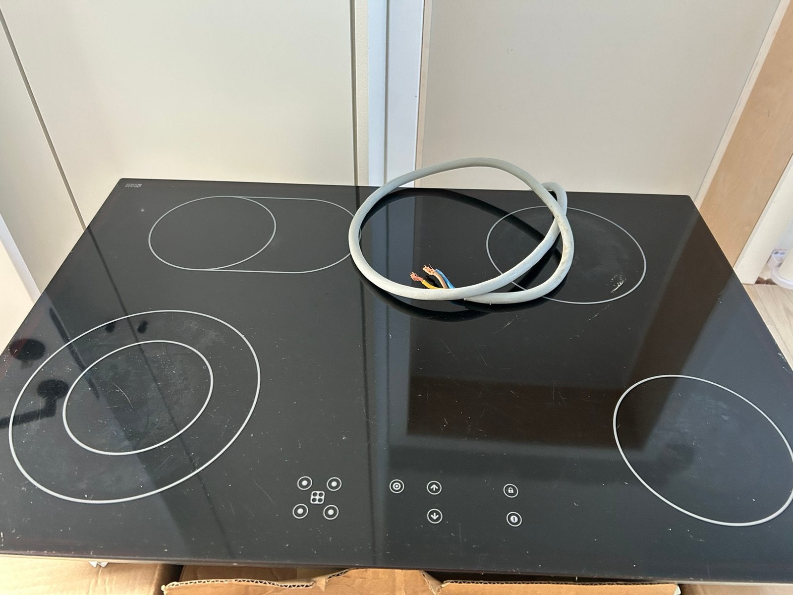 Kookplaat, Electroménager, 4 zones de cuisson, Encastré, Enlèvement, Utilisé