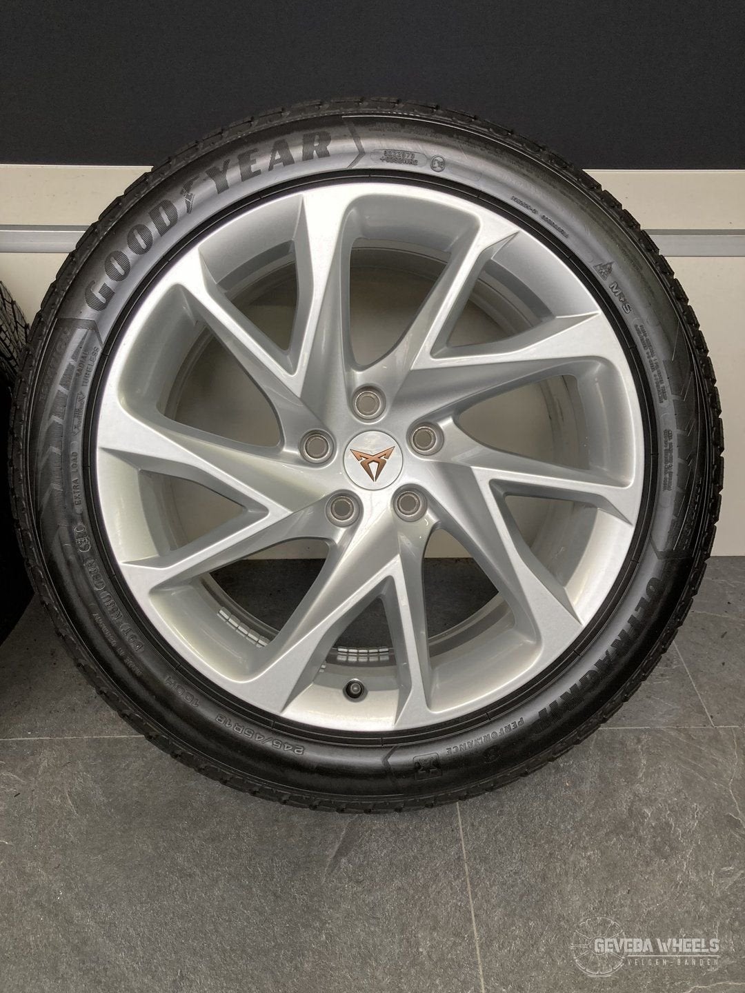 18” originele Cupra Formentor velgen + winterbanden 5x112, Auto-onderdelen, Banden en Velgen, 18 inch, -, -, Banden en Velgen