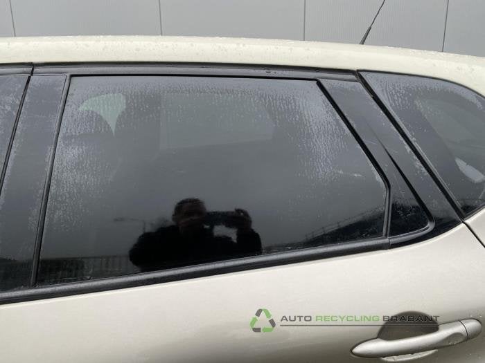 Vitre portière 4portes arrière gauche d'un Renault Captur, -, 3 mois de garantie, Utilisé, -