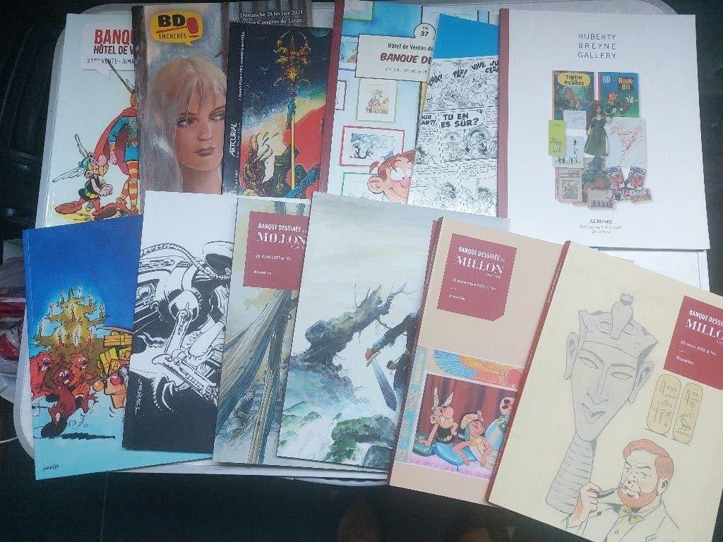 lot van 12 stripverkoopcatalogi, Meerdere stripboeken, Ophalen, Gelezen