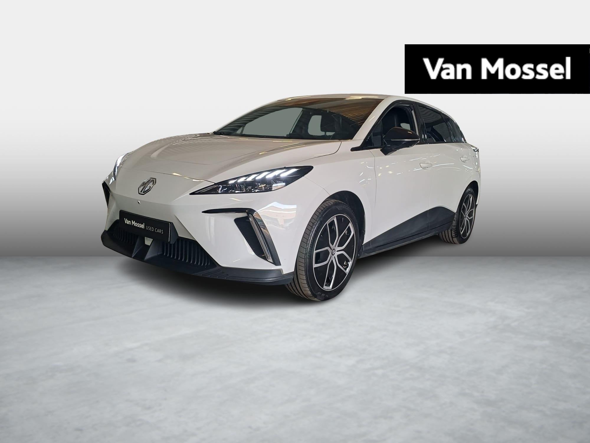 MG MG4 64 kWh Luxury (automatique), Autos, Achat, Entreprise, 5 portes, 5 places