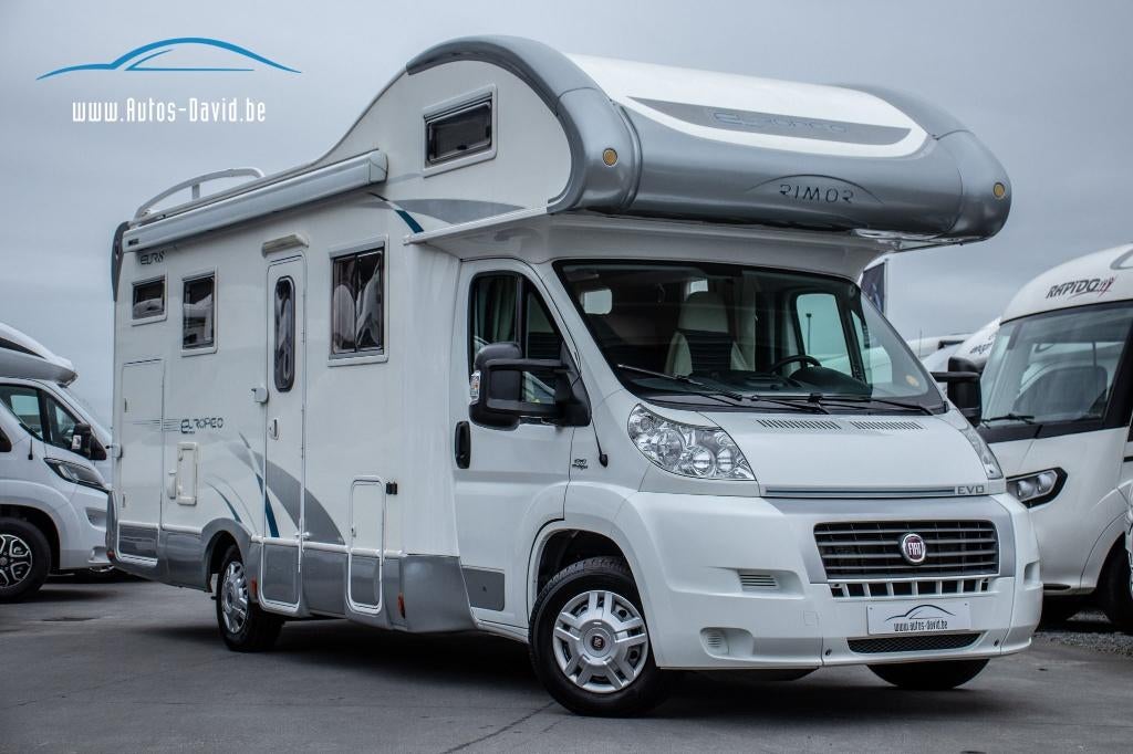 Rimor Europeo 8 EVO Alcôve 6 Lits /caméra/WC/douche, Caravanes & Camping, Camping-cars, Autres marques, Fiat, Boîte manuelle, Auvent