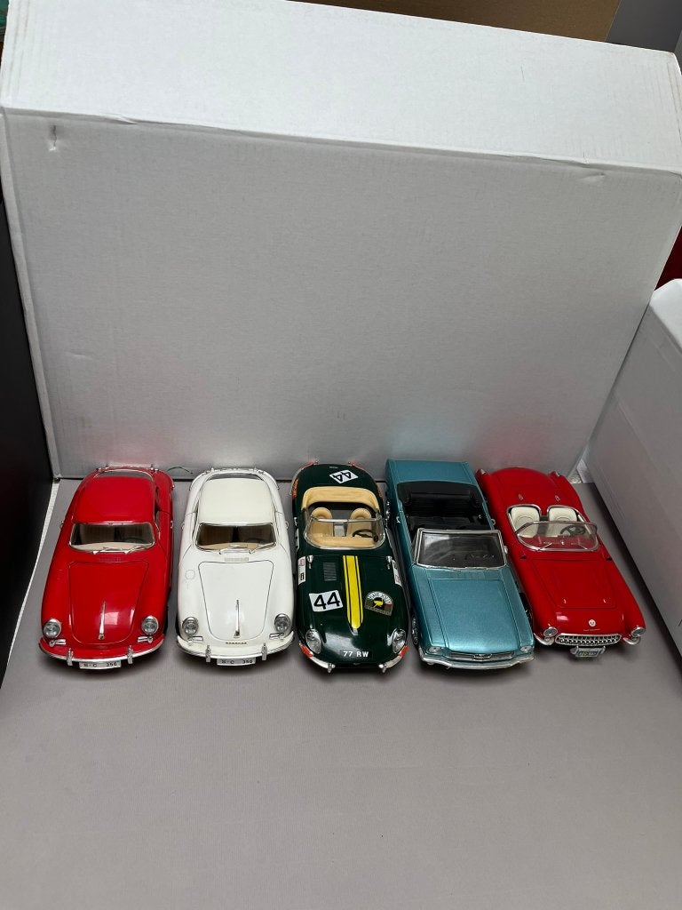 Lot voitures de sport 1:18 Porsche Jaguar Corvette Mustang, Enlèvement, Utilisé, Voiture, Burago