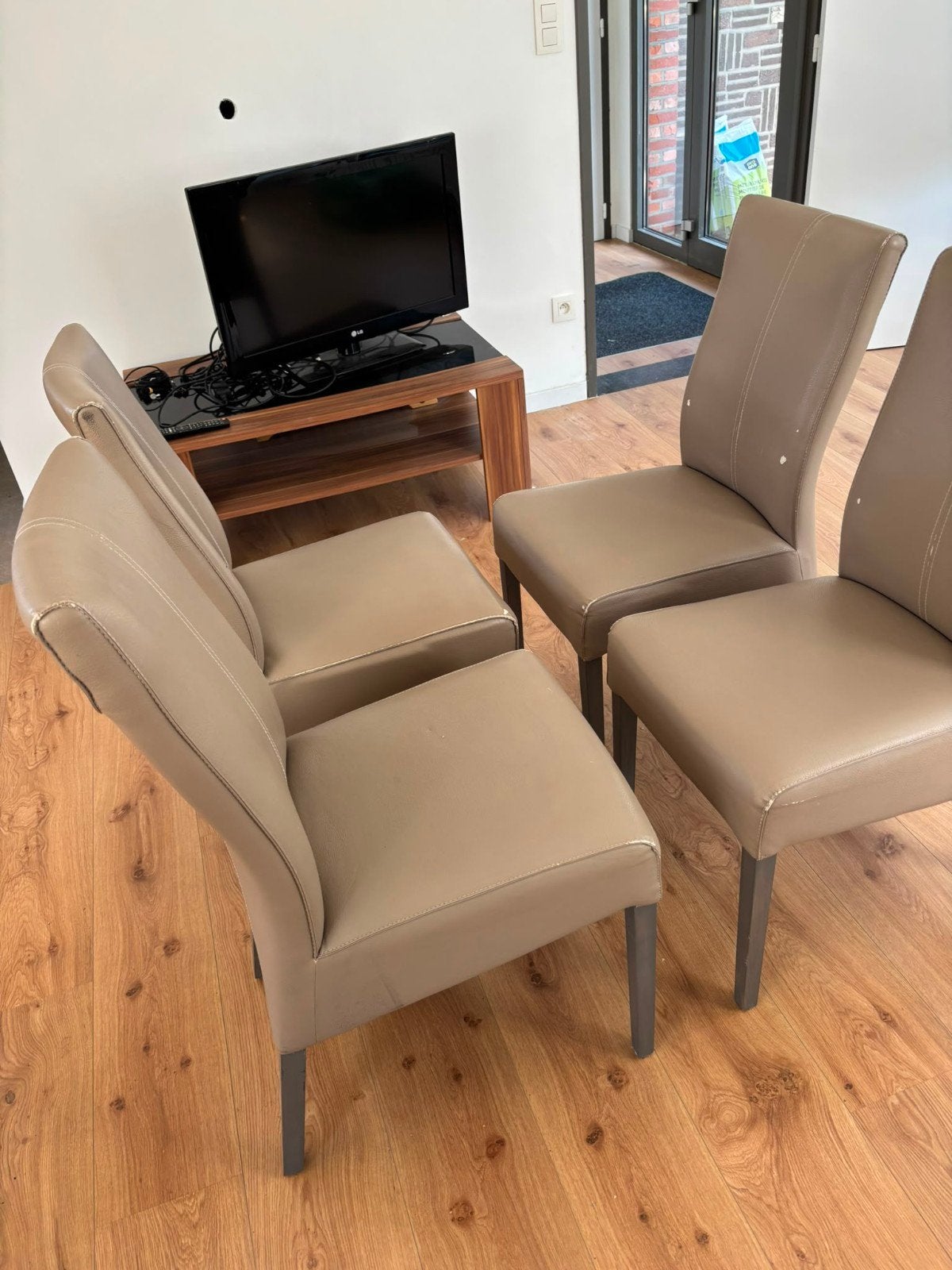 4 gebruikte stoelen., Ophalen, Gebruikt, Hout, Vier