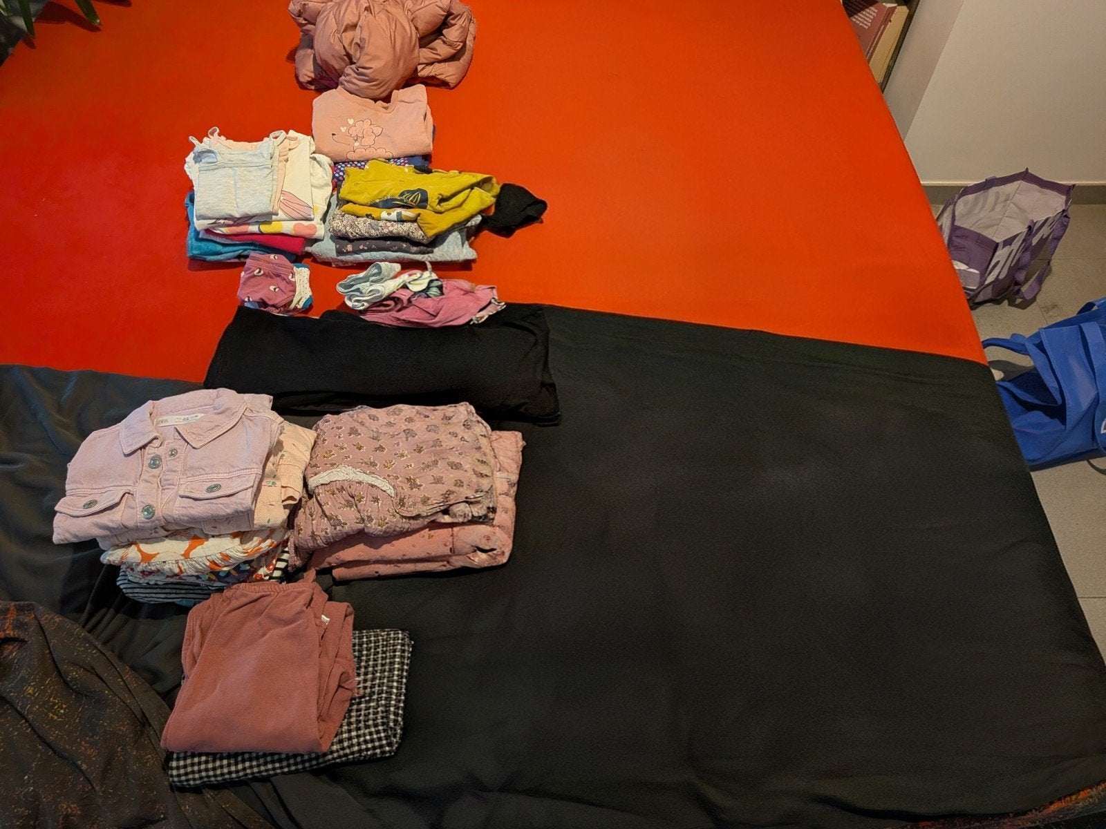 Assortiment kinderkledij maat 98 - meisjeskleding, Enlèvement