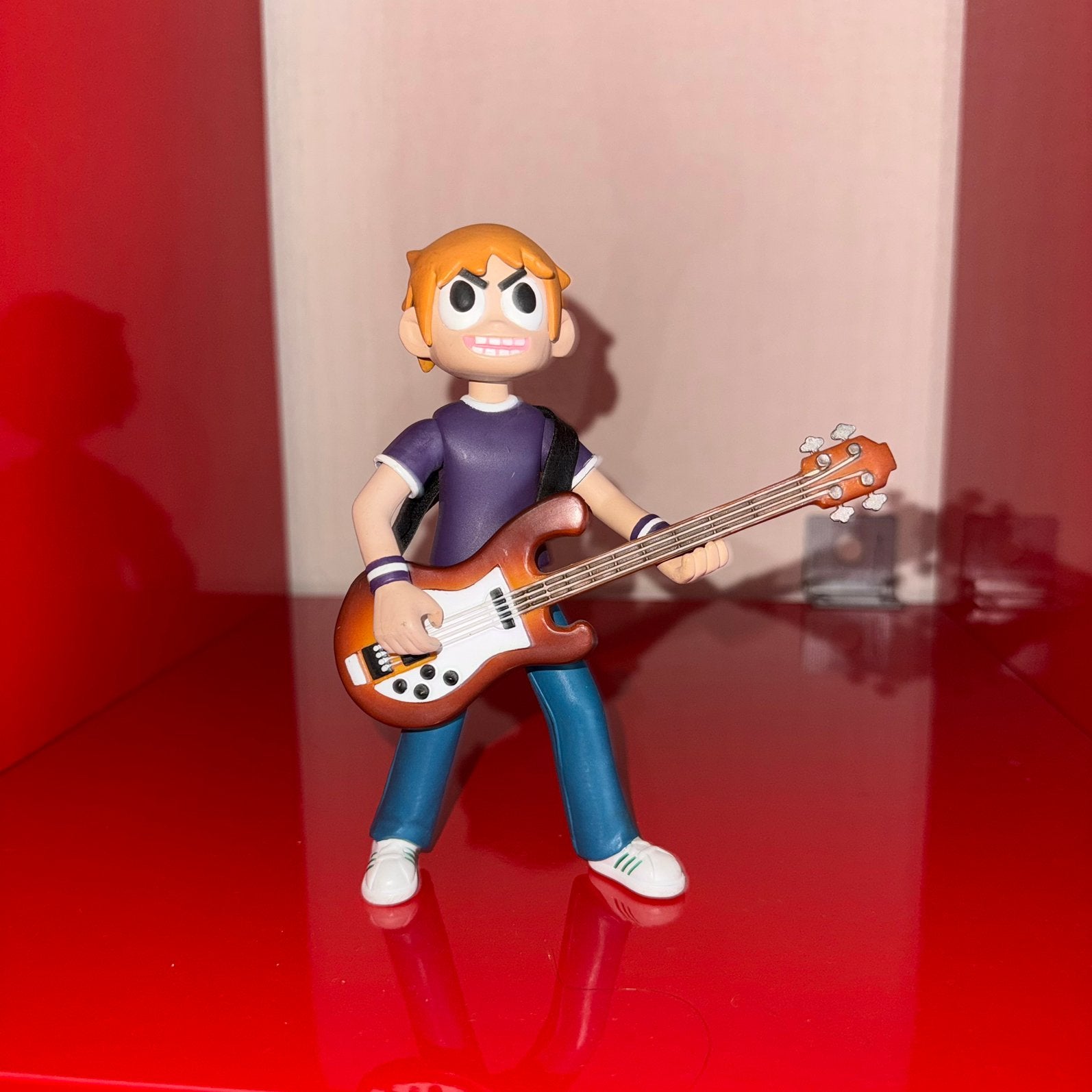 Mezco Toyz Scott Pilgrim vs. The World purple shirt, Kinderen en Baby's, Speelgoed | Actiefiguren, Ophalen of Verzenden, Zo goed als nieuw