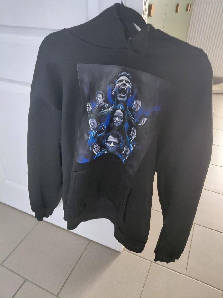 Sweater en t-shirt en rugzak ,maat L  ( set), Ophalen, Zo goed als nieuw, Maat 42/44 (L), Zwart