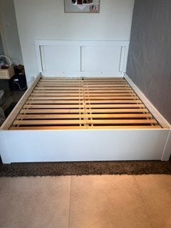 Cadre de lit IKEA 160 + sommier, Comme neuf, Enlèvement, 200 cm, Deux personnes