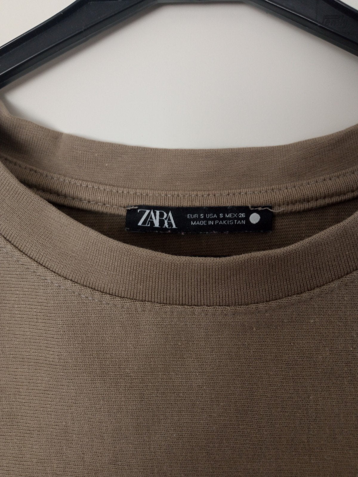 Zara T-Shirt Mt Eu S unisex Beige nieuw nooit gedragen, Kleding | Dames, T-shirts, Beige, Nieuw, Ophalen of Verzenden, Korte mouw