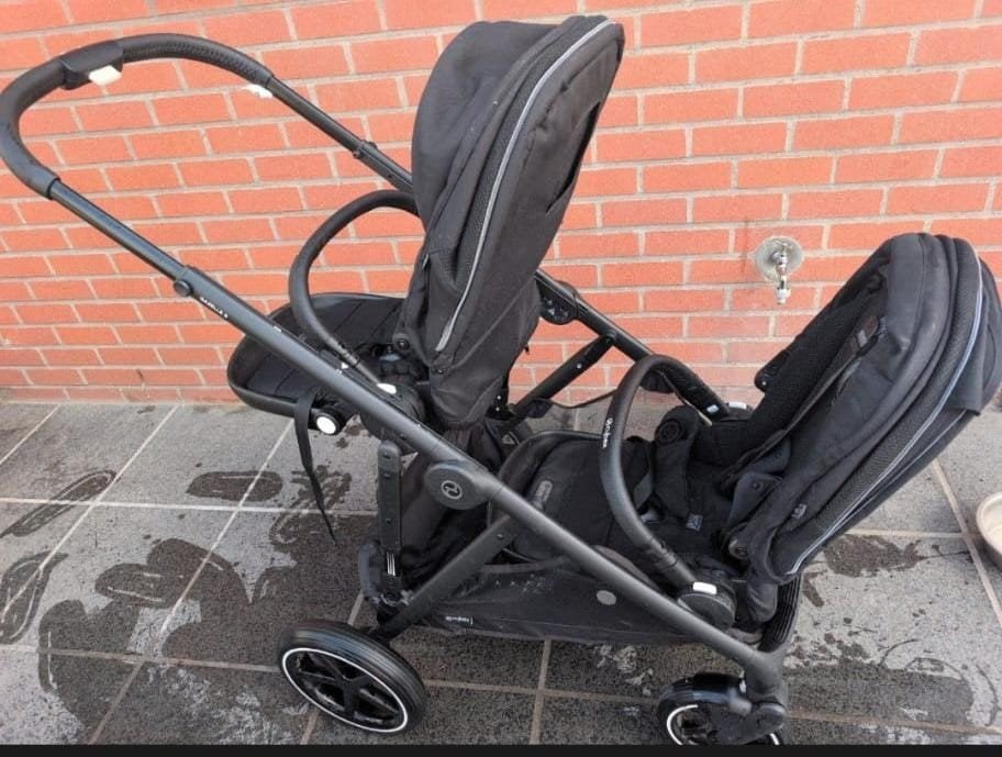 tweelingen kinderwagen, Kinderen en Baby's, Ophalen