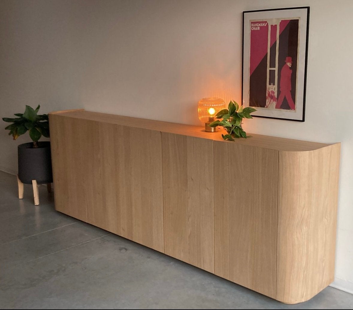Dressoirkast eik Juntoo, Eikenhout, Met lade(s), Zo goed als nieuw, 200 cm of meer
