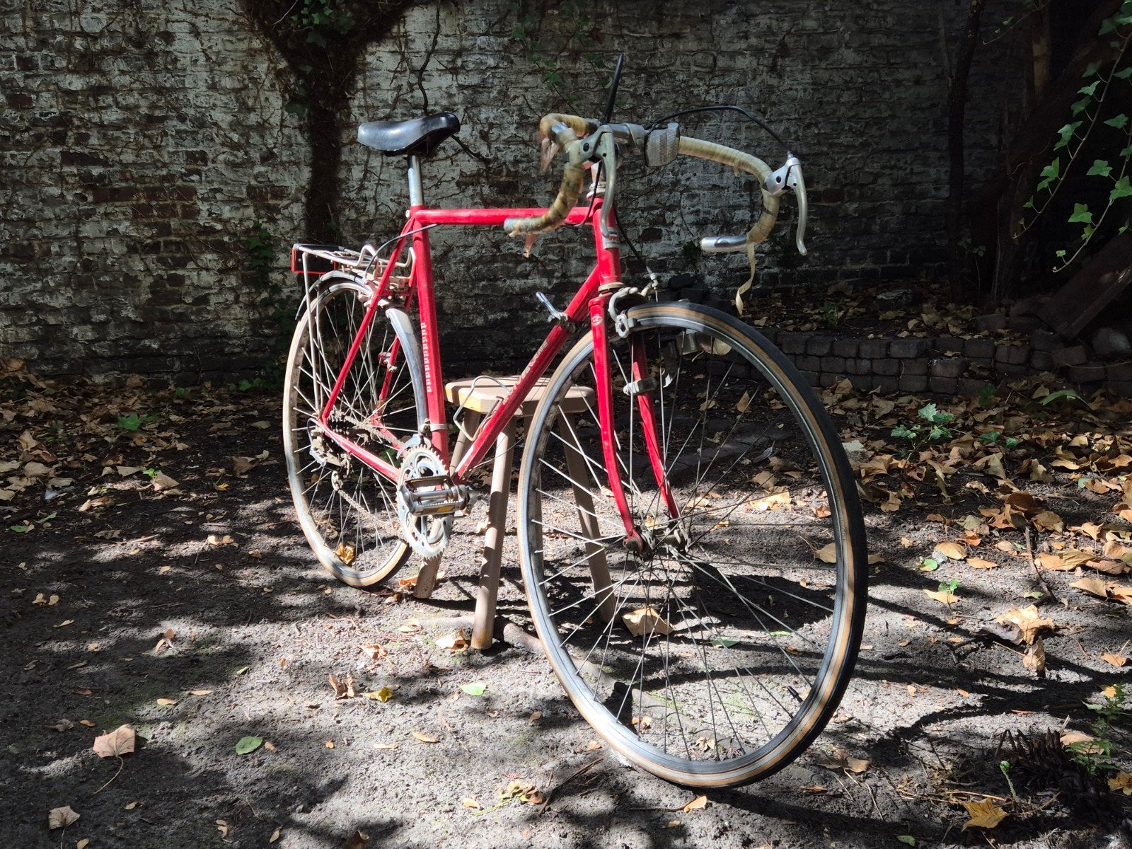 Vélo de route rouge vintage, Autres marques, Vitesses, Frein sur jante, 57 à 61 cm