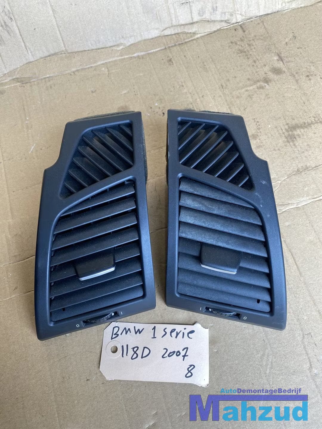 BMW 1 SERIE E87 Dashboard luchtrooster links rechts, Petuelring 130
80788  Munich, DE, Gebruikt, Info@bmw.de, BMW