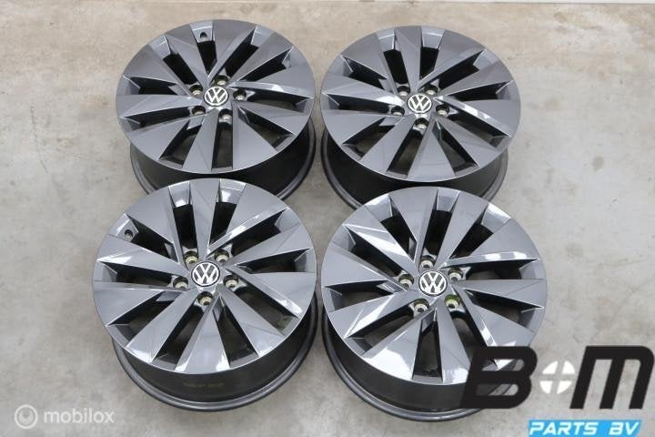 NIEUW! ORIGINEEL! 17 inch velgen VW Golf / T-Roc! 2GJ601025, Auto-onderdelen, Gebruikt, Velg(en), 17 inch, Personenwagen