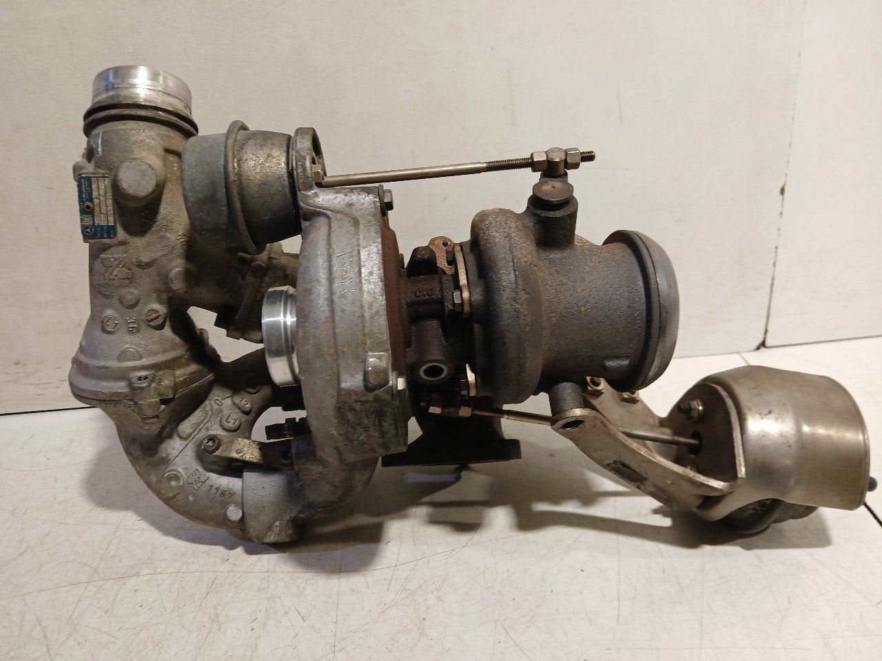 Turbo Mercedes-Benz E-Klasse, Onderdelen@venauto.nl, Van der Ven Autorecycling B.V., Ettenseweg 76, 4706 PB Roosendaal, The Netherlands