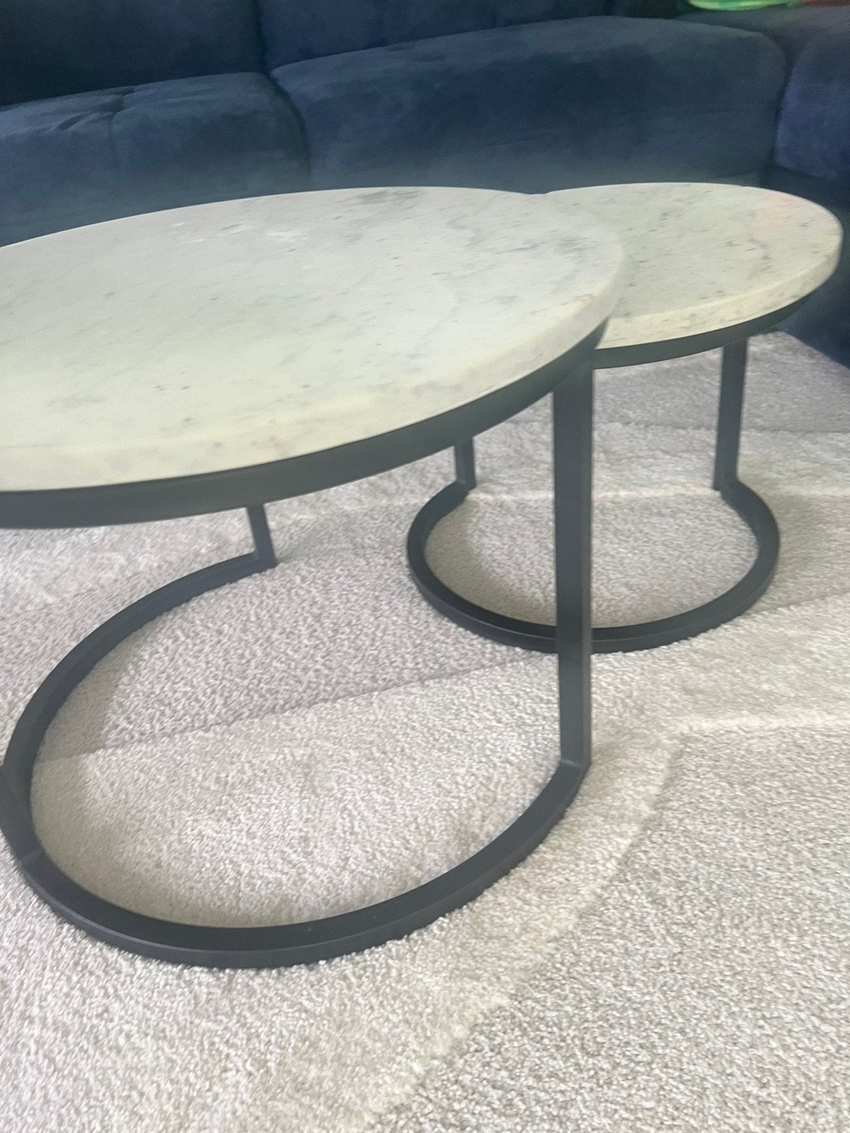 Set van 3 marmeren salontafels met zwart metalen onderstel, Ophalen, Zo goed als nieuw