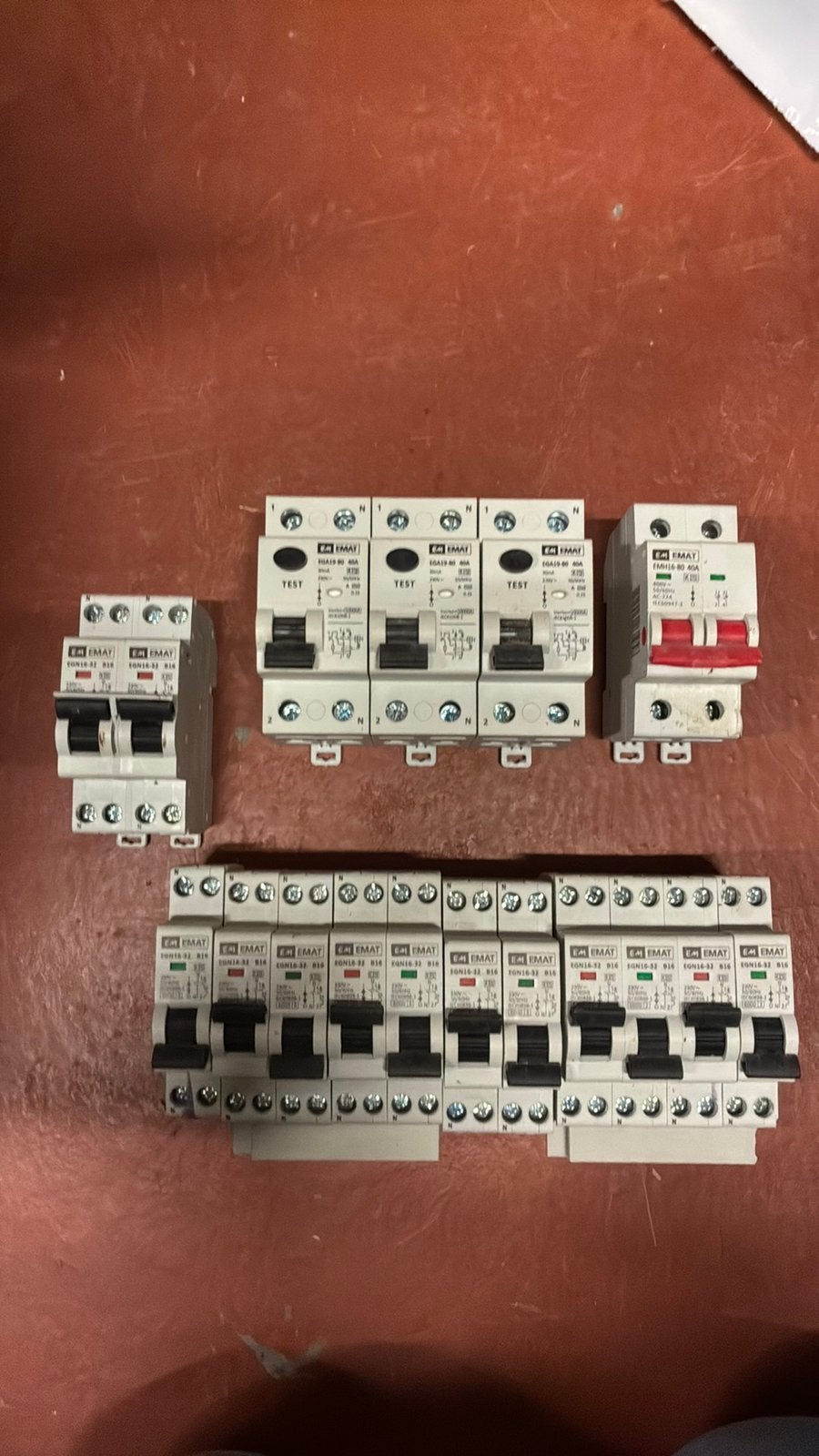 Lot EMat differentieels en automaten 30mA B16A etc, Ophalen of Verzenden, Zo goed als nieuw