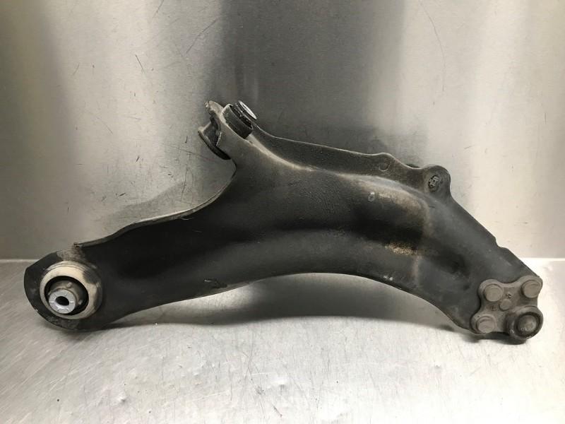 DRAAGARM LINKS VOOR ONDER Nissan NV 250 (WF) (01-2021/-), Gebruikt, Nissan