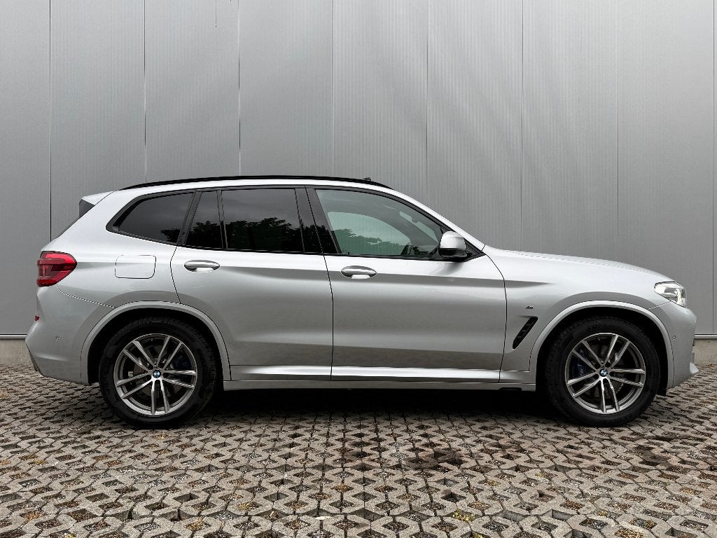BMW X3 sDrive18d M Sport PANODAK, Auto's, Automaat, Achterwielaandrijving, 4 cilinders, Leder