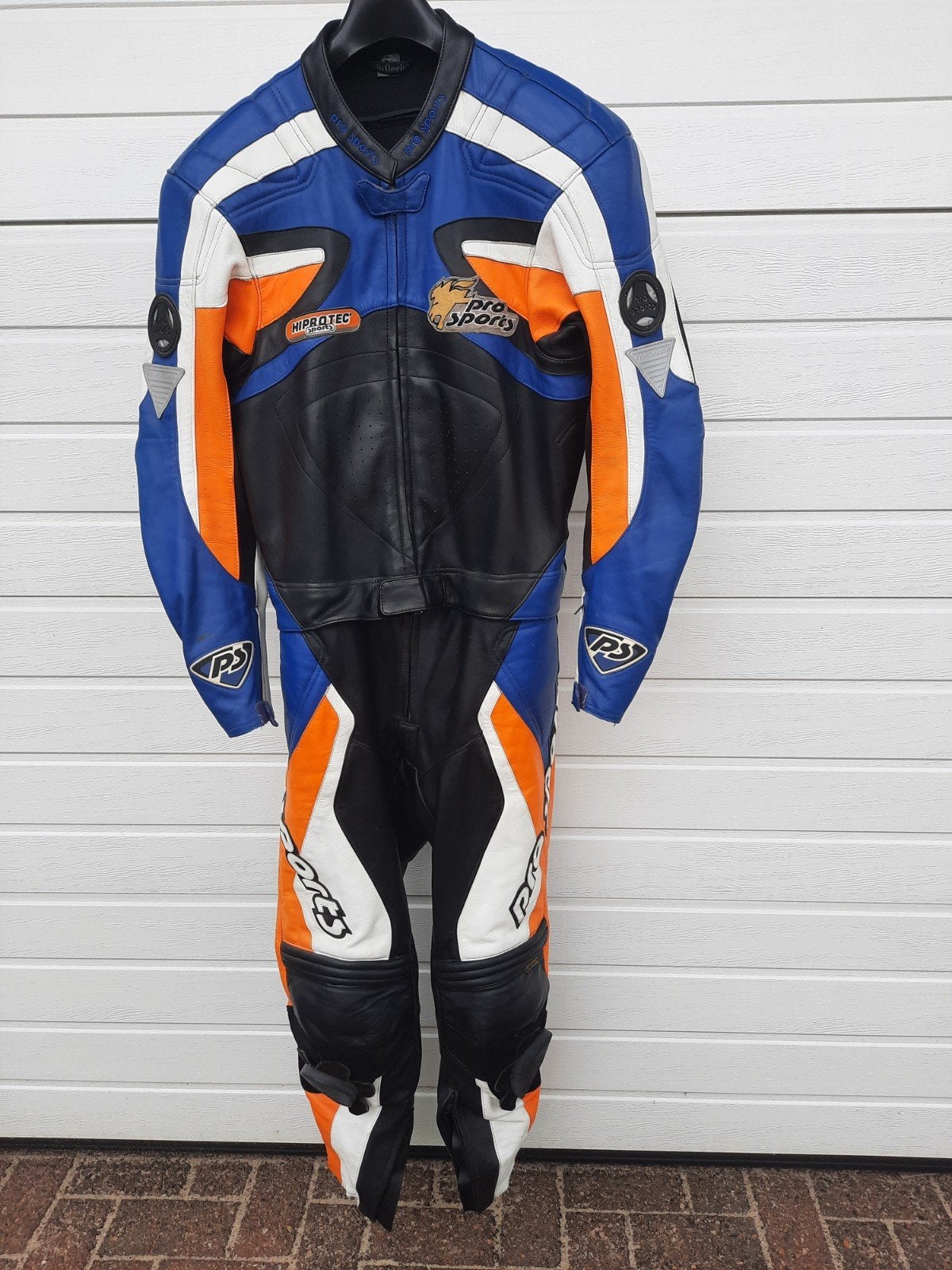 moto, Enlèvement, L