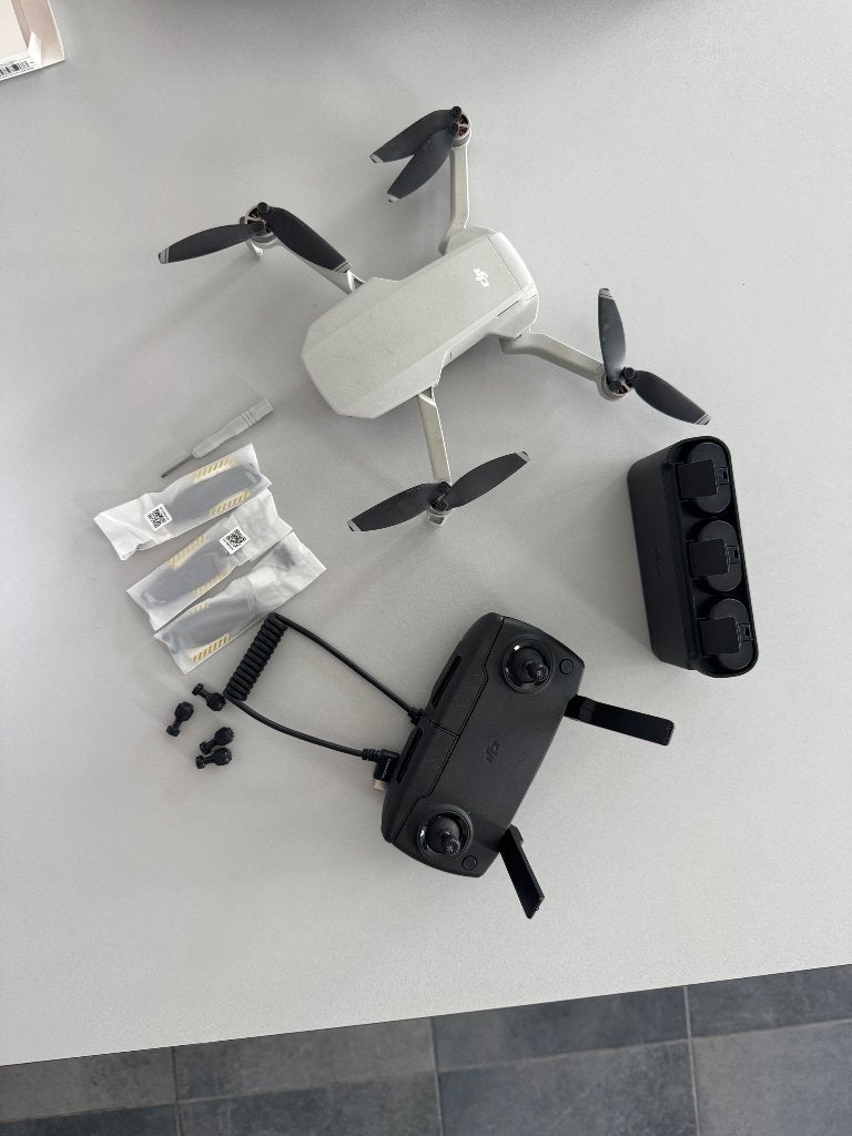 Combo DJI Mavic Mini Fly Plus, TV, Hi-fi & Vidéo, Drones, Drone avec caméra, Retour au point de départ, Enlèvement ou Envoi, Moins de 250 g