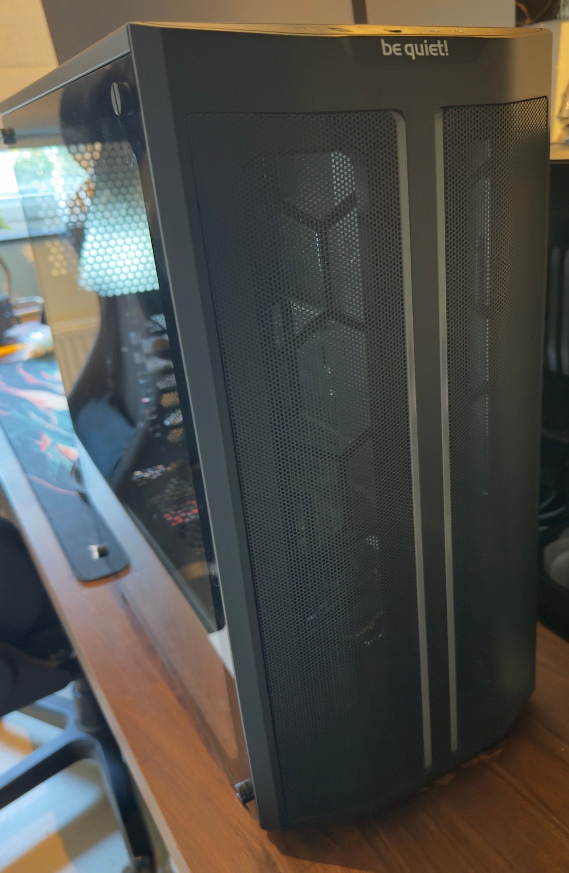 Bequite Pure Base 500dx case, Computers en Software, Computerbehuizingen, Ophalen, Zo goed als nieuw