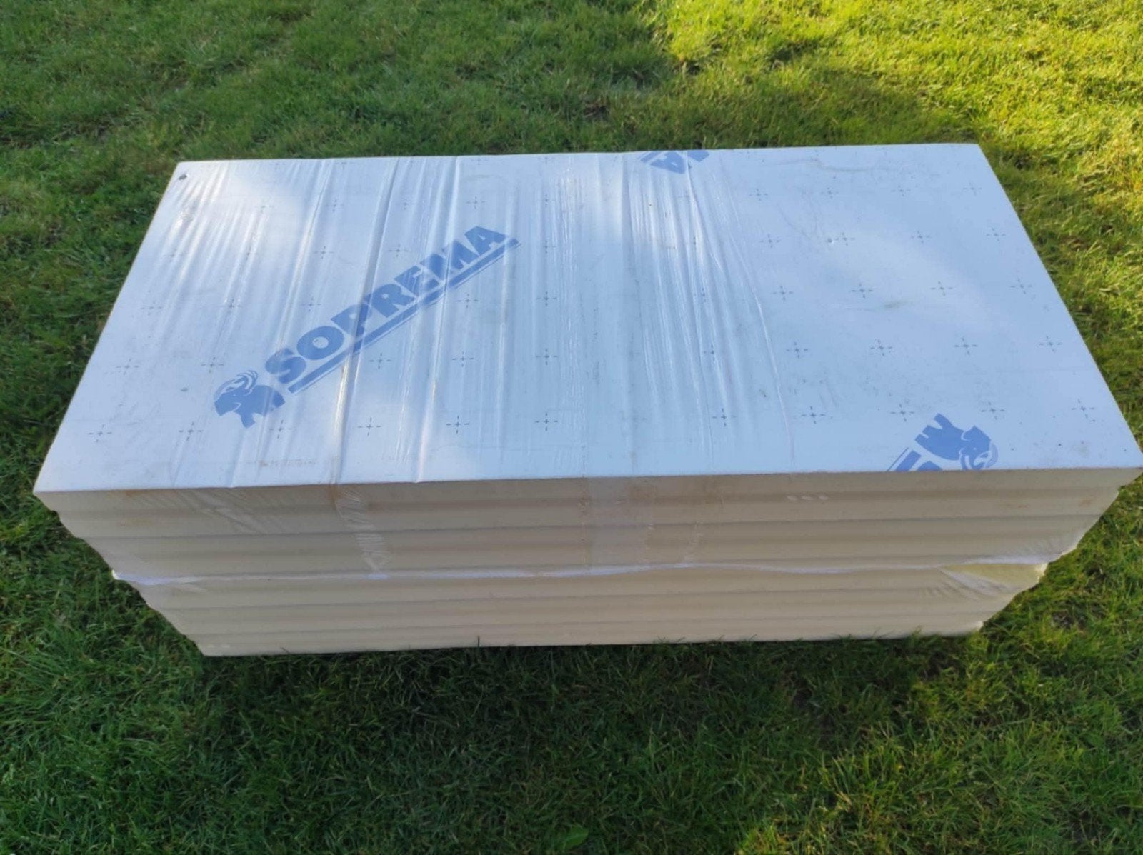 33 balen Soprema-isolatie van 10 cm dik nieuw, Doe-het-zelf en Bouw, Ophalen, Nieuw, 8 tot 12 cm