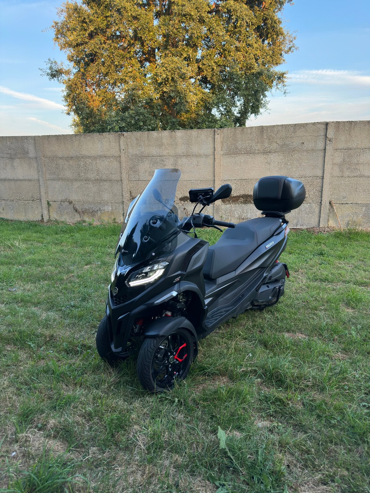 PERMIS DE CONDUIRE POUR VOITURE DE SPORT MP3 400 HPE, Motos, Plus de 35 kW, 400 cm³, 1 cylindre