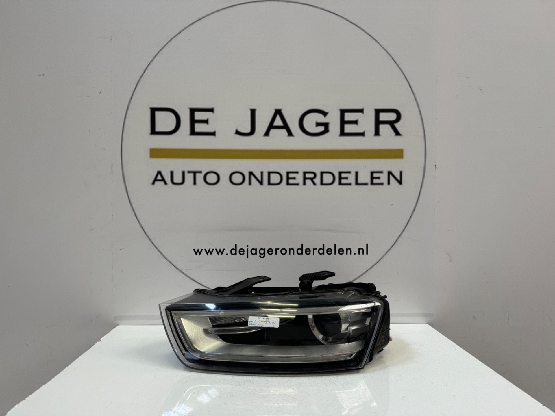 AUDI Q3 8U0 XENON LED KOPLAMP LINKS 8U0941005, Auto-onderdelen, Gebruikt, AUDI AG, Auto-Union-Strasse 1
85045  Ingolstadt, DE