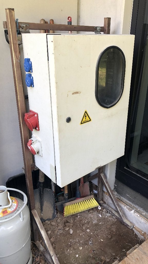 Werfkast, Doe-het-zelf en Bouw, Elektriciteit en Kabels, Ophalen