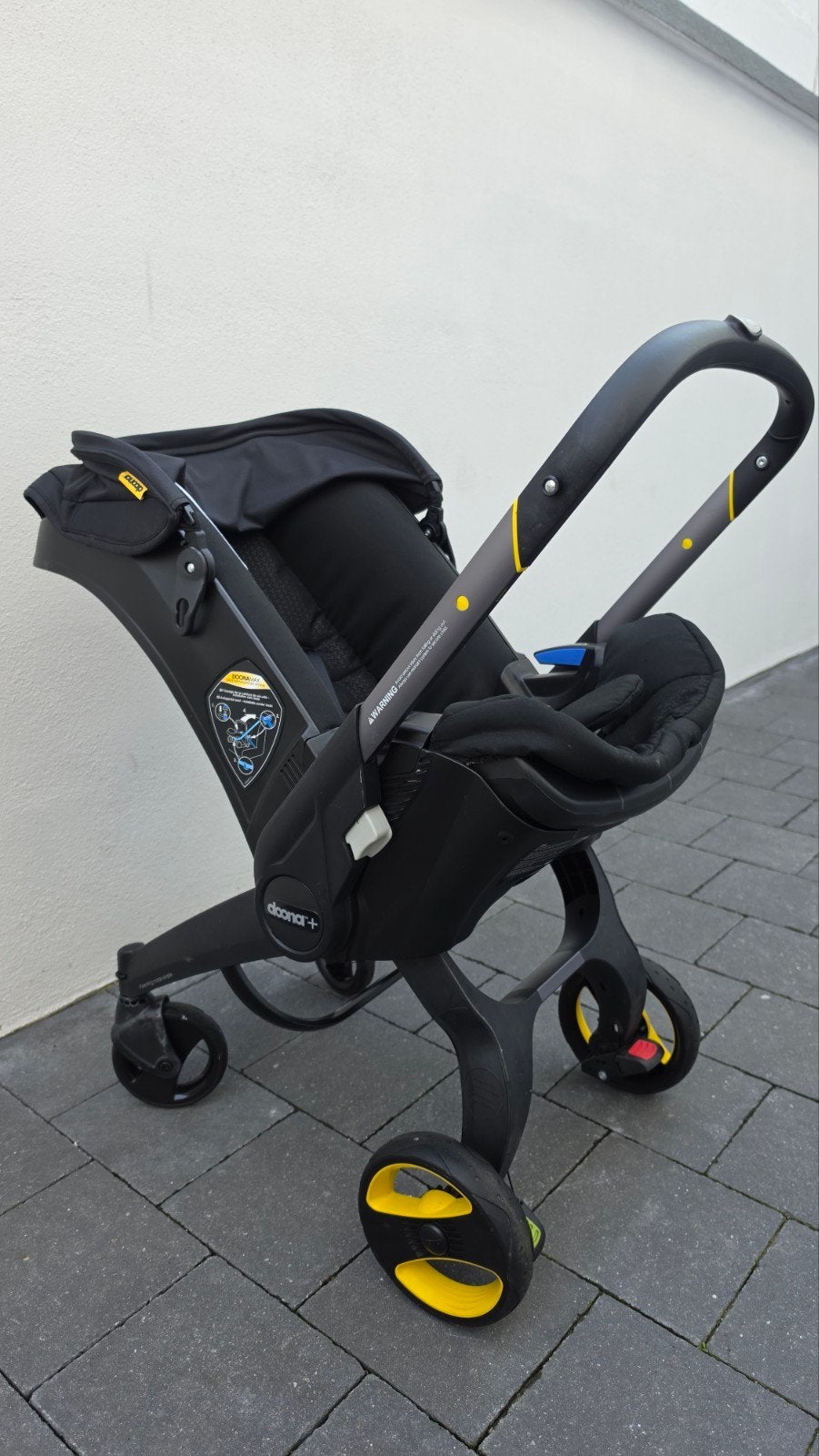 Doona+ avec base Isofix + accessoires – État exceptionnel, Poussette