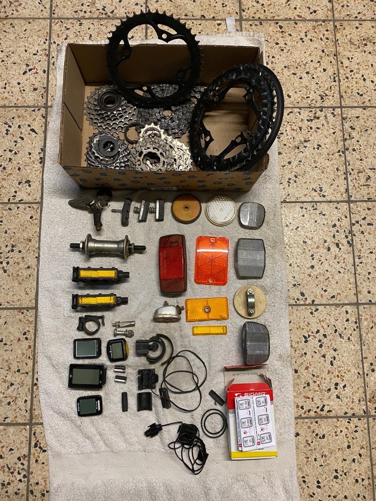 Allerhande fietsonderdelen in lot aan 15€, Ophalen, Gebruikt