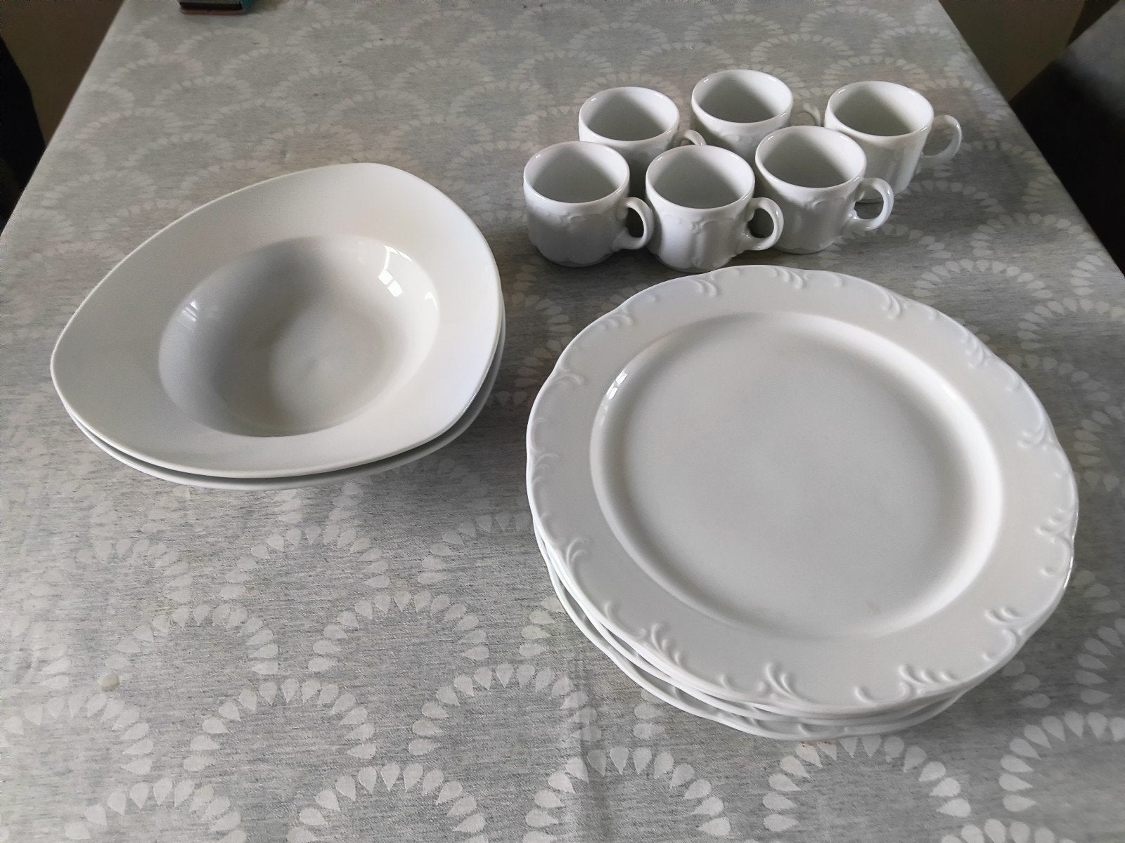 borden en tassen., Ophalen, Bord(en)