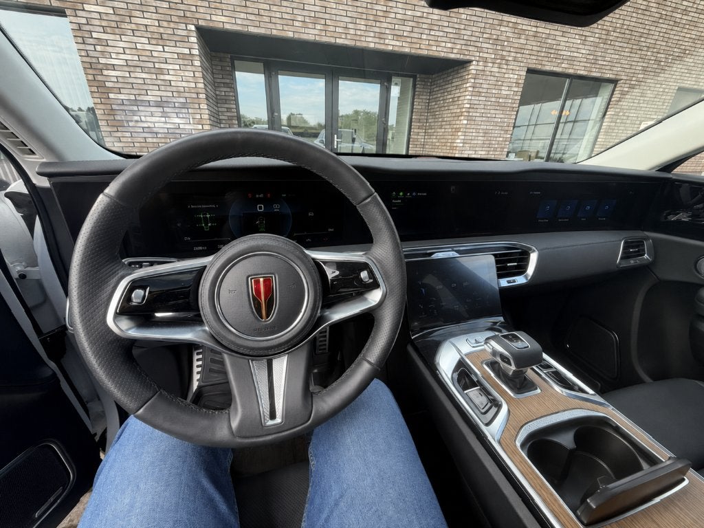 auto Hongqi E-HS9 President Long Range 120 kWh Black Pack, Auto's, Automaat, E-HS9, Verwarmde buitenspiegels, Wit