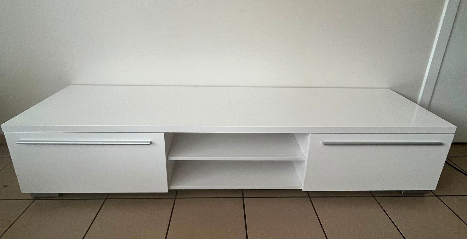 TV meubel, Ophalen