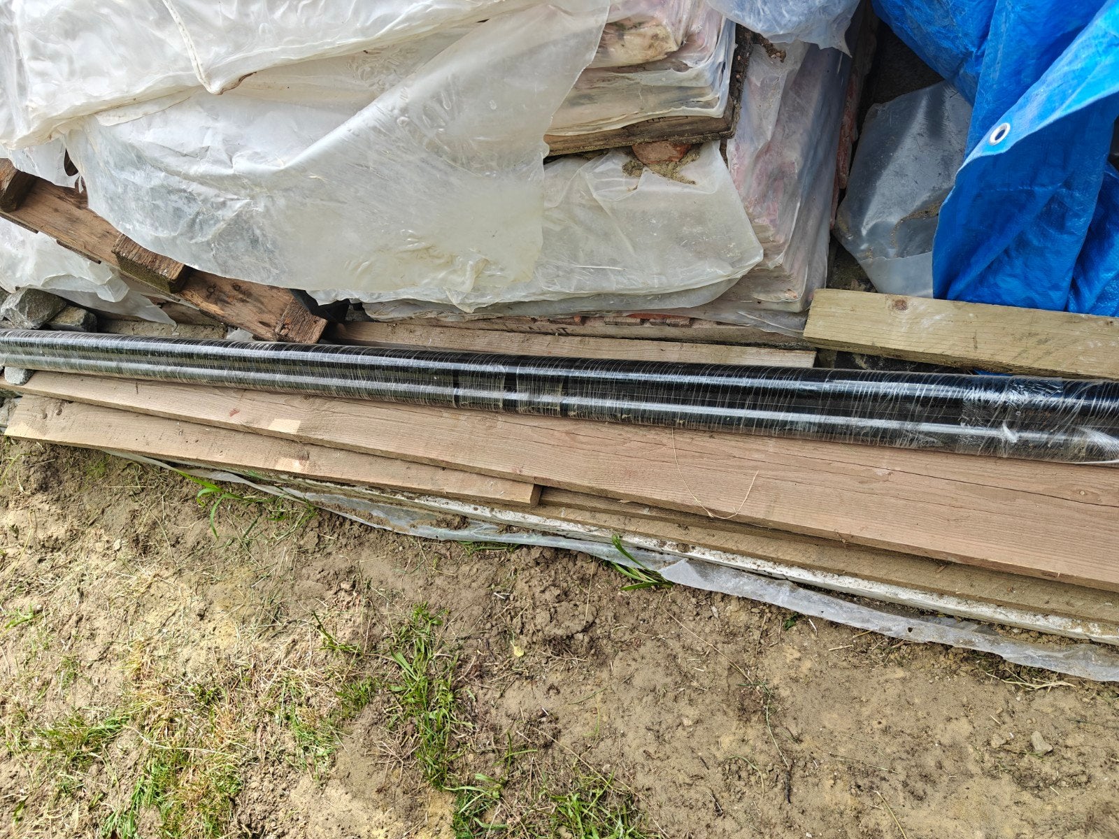 Ronde afsluiting palen. 2 van 280 cm 1 van 300 cm. 6 cm dia, Ophalen