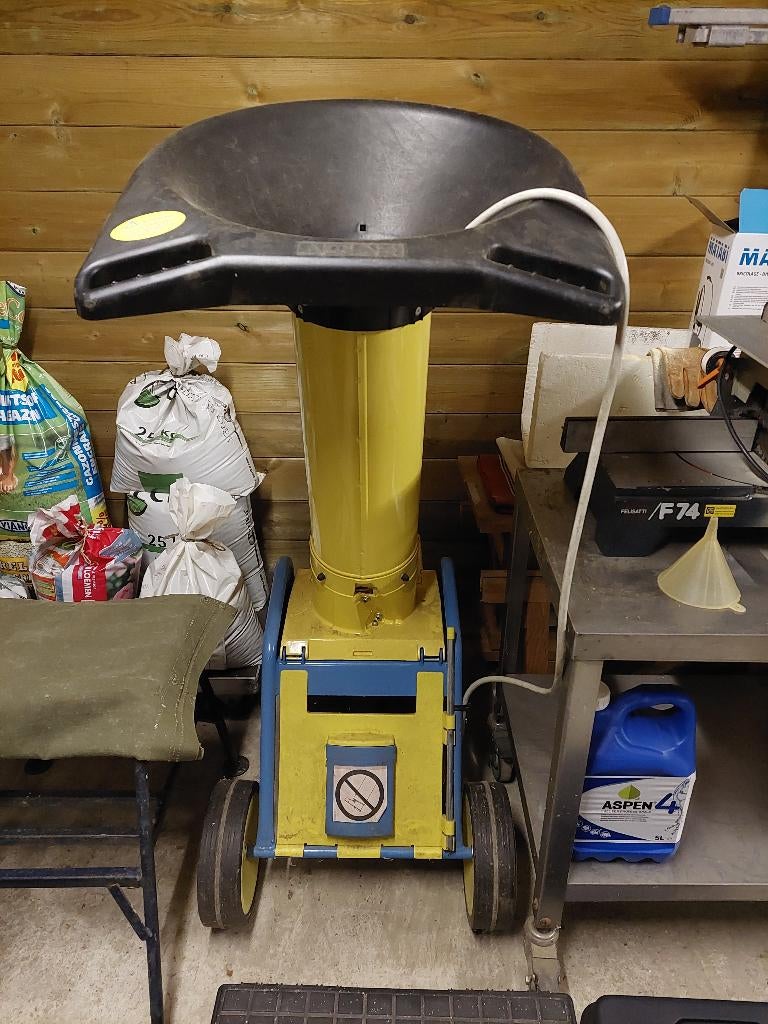 Gloria hakselaar 2800 liter, Tuin en Terras, Ophalen