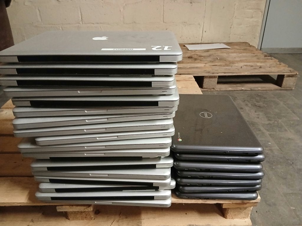 25 laptops  Apple en Dell, Computers en Software, Ophalen, Niet werkend