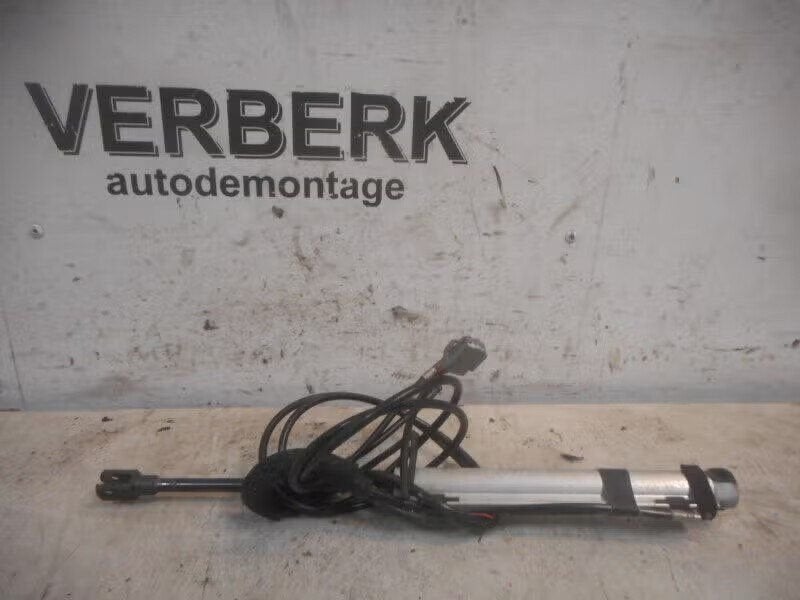 GASDRUKVEER CABRIODAK links Ford Focus 2 C+C, Enlèvement ou Envoi, Henry-Ford-Straße 1 50735 Köln, DE, Ford-Werke GmbH, Kunden@ford.com