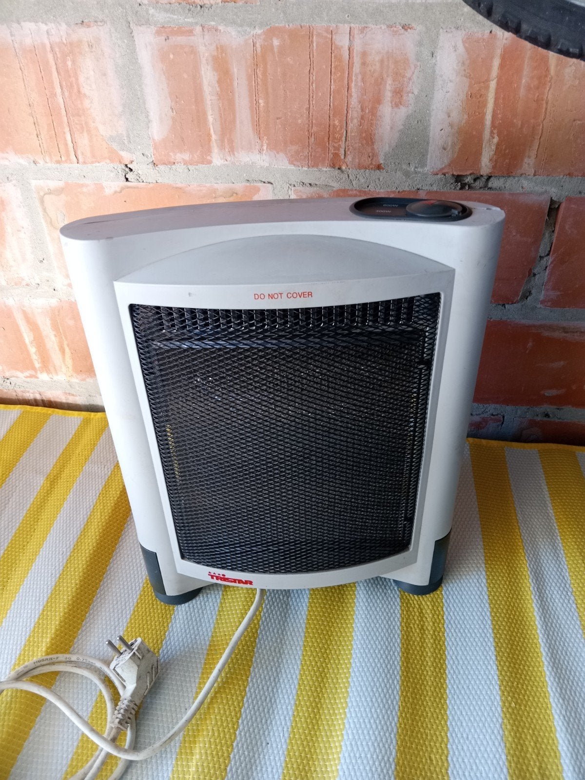 De elektrische kachel met lampje . kachels 
Zo goed als, Ophalen