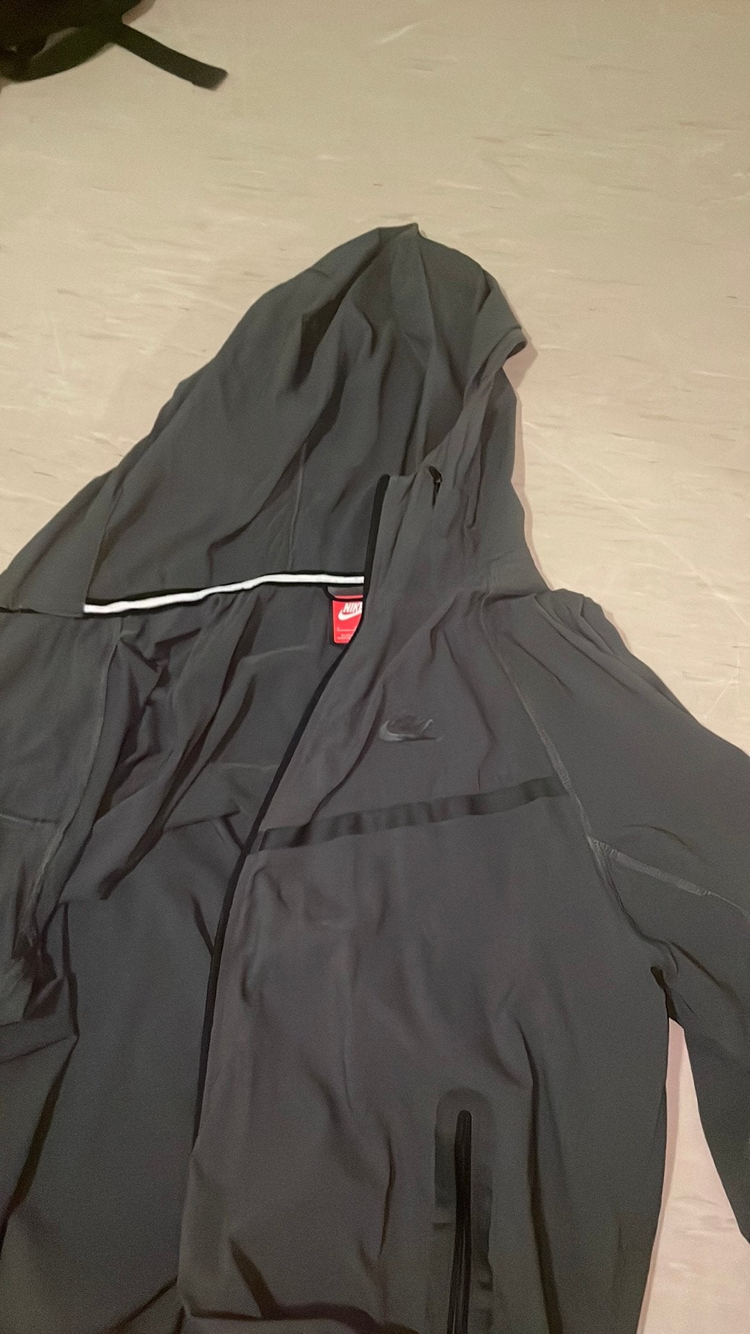 Nike tech, Kleding | Heren, Ophalen, Zo goed als nieuw, Maat 48/50 (M), Grijs