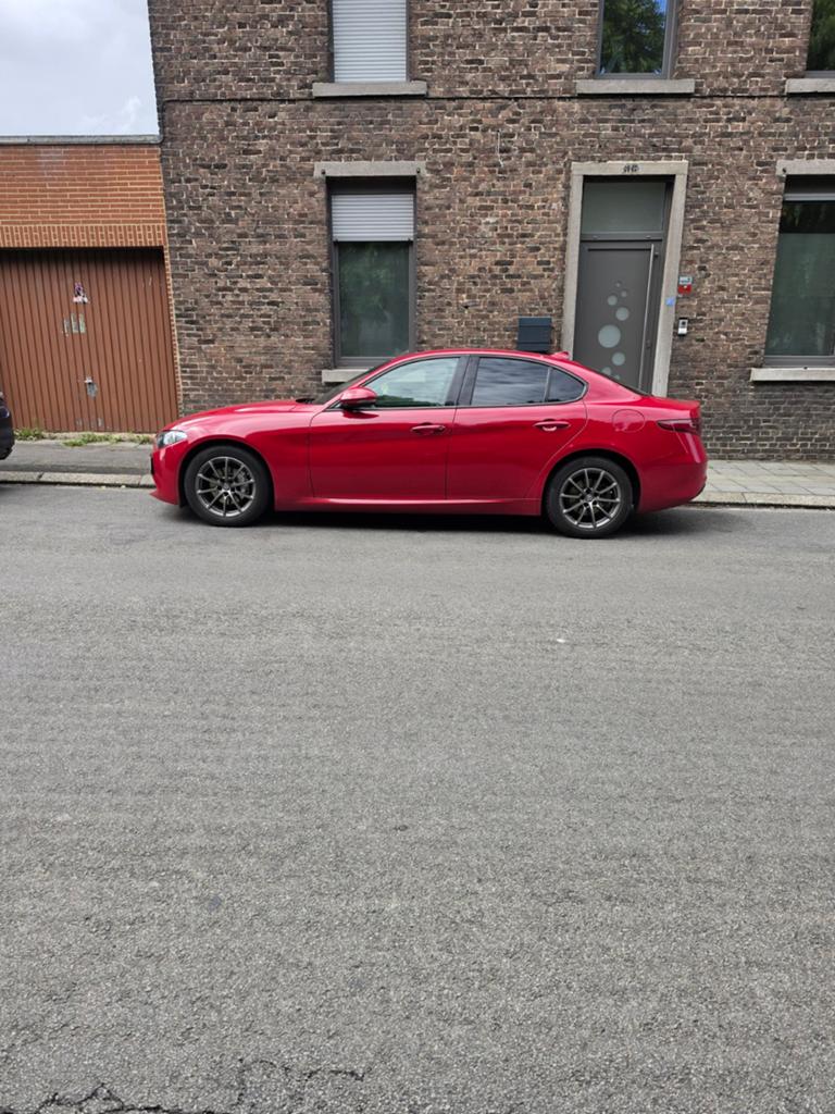 Alfa giulia 2.2 diesel, Autos, Alfa Romeo, Particulier, Giulia, Diesel, Boîte manuelle