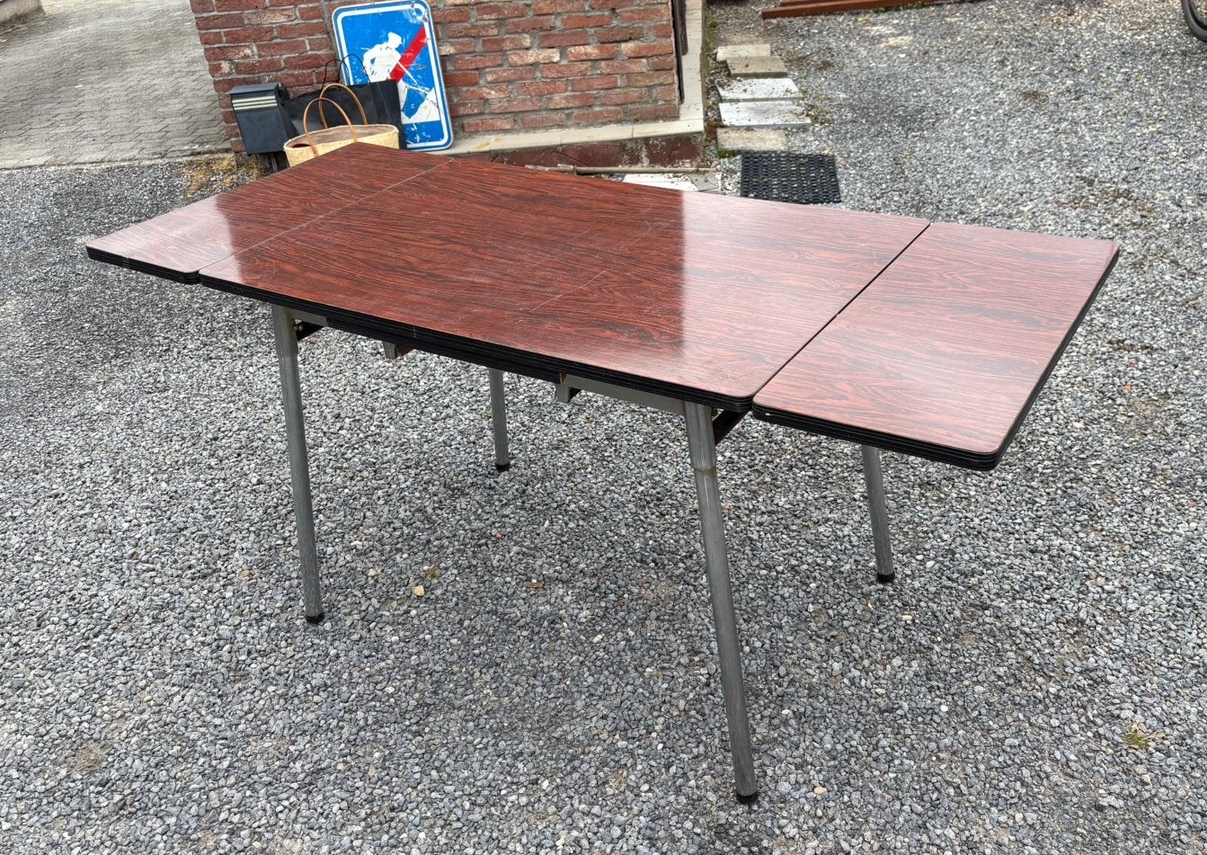 Tafel - verlengbaar, Gebruikt, 100 tot 150 cm, 50 tot 100 cm, Vier personen