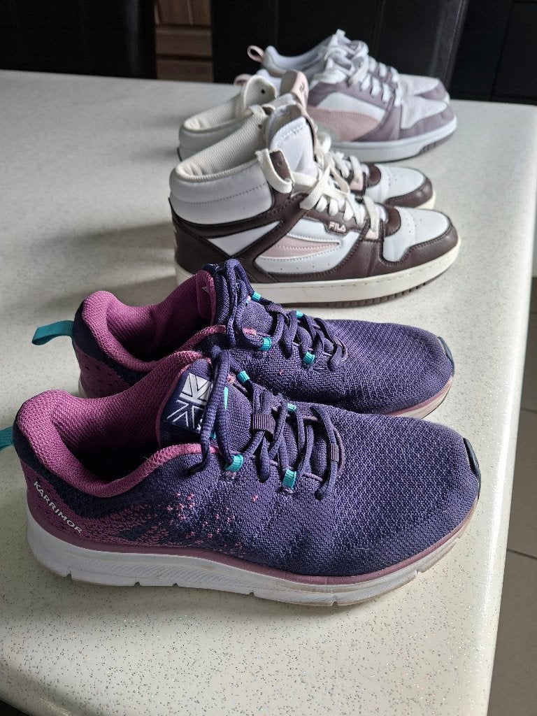 Lot de trois paires de baskets, Enlèvement, Porté, Sneakers et Baskets