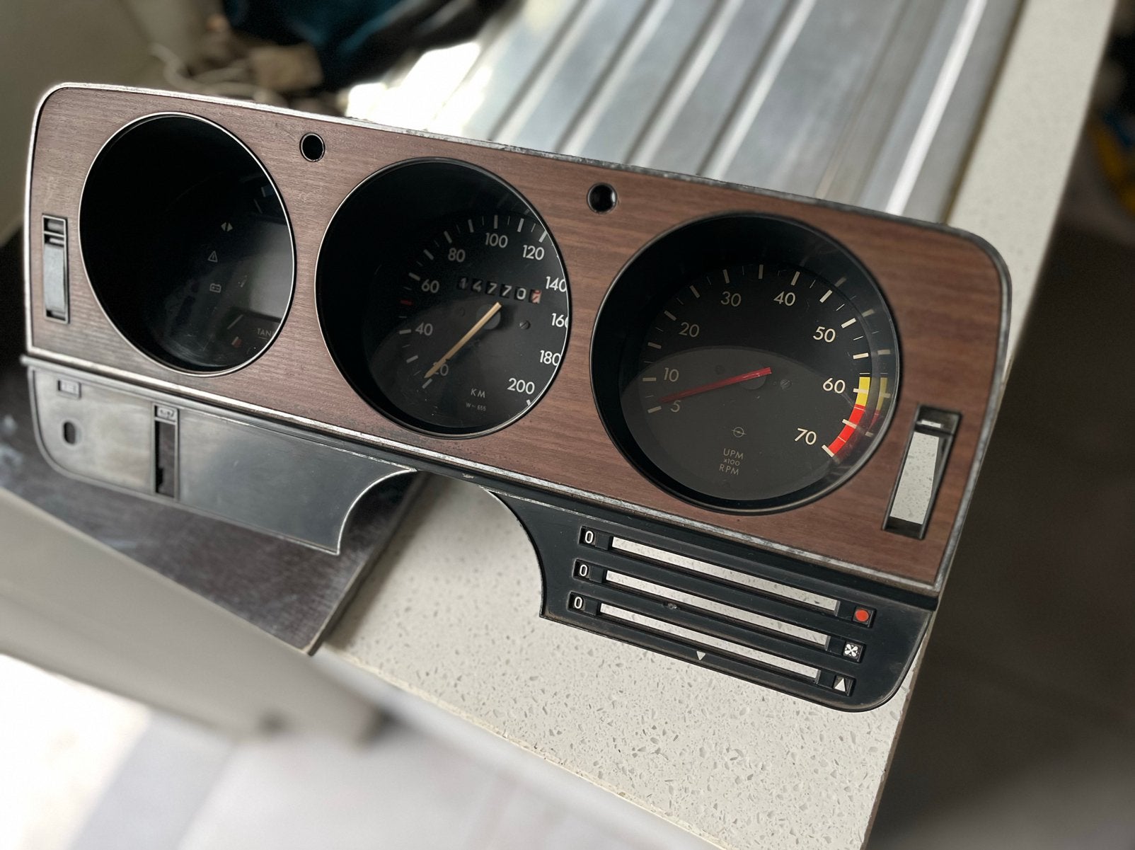 Opel Manta A tellerunit, Ophalen, Opel