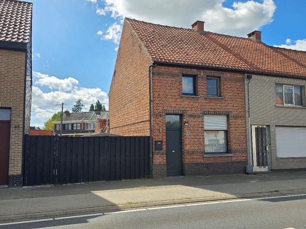 Halfopen starterswoning in Vrasene, Immo, 110 m², Province de Flandre-Orientale, 407 kWh/m²/an, 2 pièces