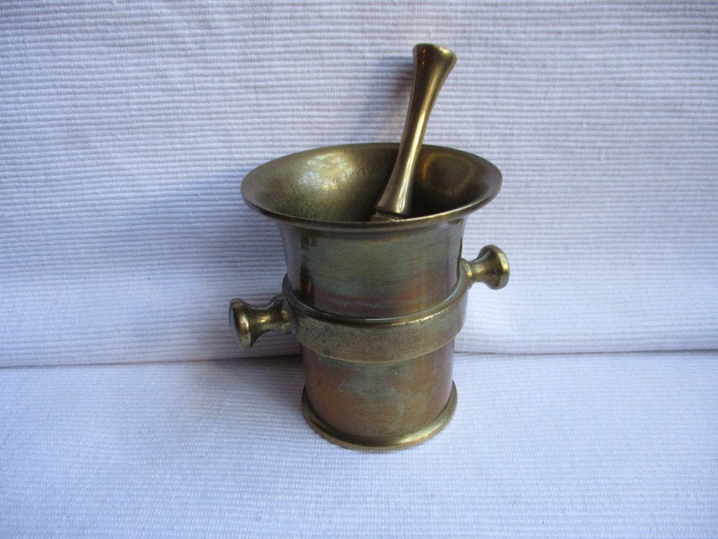 Ancien "Mortier avec son pilon" en bronze doré, Enlèvement ou Envoi, Bronze