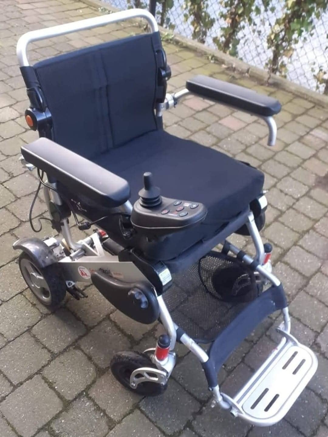 Opvouwbare elektrische rolstoel, Ophalen, Inklapbaar, Nieuw, Elektrische rolstoel